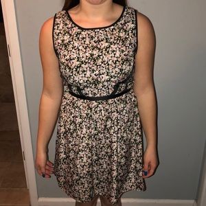 Floral dress. Very comfortable. Worn twice.
